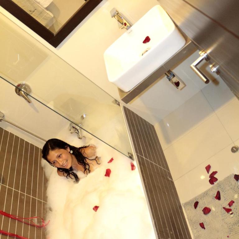 Business Class Prims Hotel - Deluxe Double Room with Two Double Beds - 1