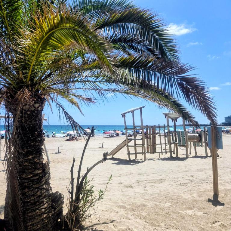 Alicante Big Holiday - Premium Apartment mit 3 Schlafzimmern und Balkon - 20