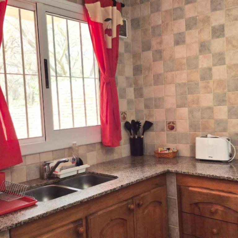 Departamento tranquilo cerca de la terminal Villa General Belgrano a 5 cuadras del centro - Apartamento de 1 dormitorio - 11