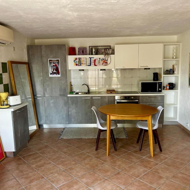 Studio indépendant de charme entre Nice et Monaco - Appartement 1 Chambre - 2