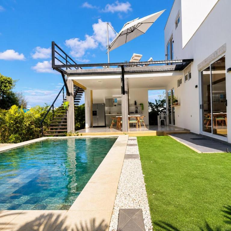Villa Martina`s Luxury Beach House - Villa de 3 dormitorios - 1