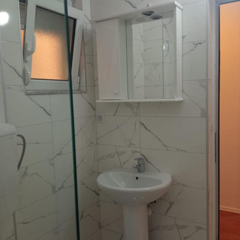 Apartmani Gvaki - Apartman sa 1 Spavaćom Sobom - 3