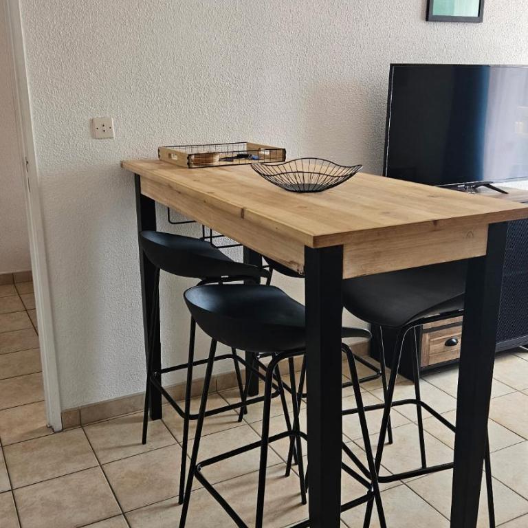 Le Mimosa - T2 cabine - 4-6 personnes - Appartement 2 Chambres - 8