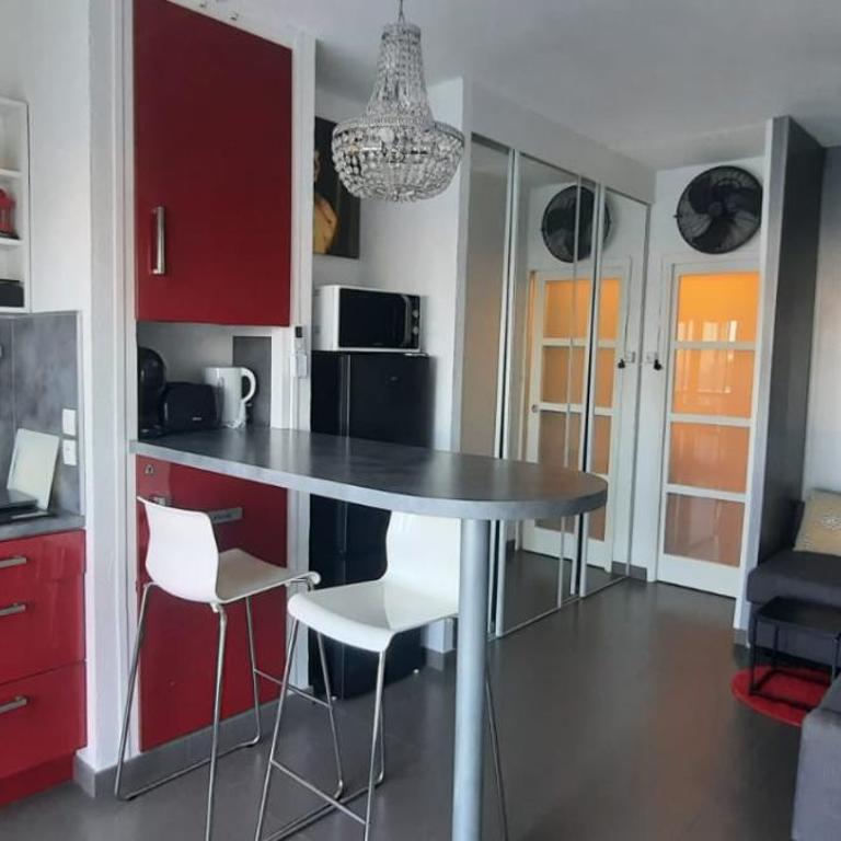 Air-conditioned Crystal Studio with attached garage - Apartment mit 1 Schlafzimmer - 1
