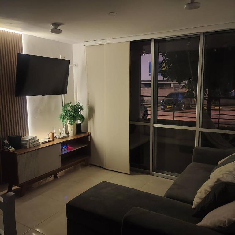 Apartamento Moderno y Acogedor con Piscinas, Aire Acondicionado y WiFi en Ricaurte - Girardot - Apartamento de 2 dormitorios - 42