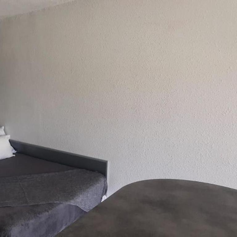 Air-conditioned Crystal Studio with attached garage - Apartment mit 1 Schlafzimmer - 8