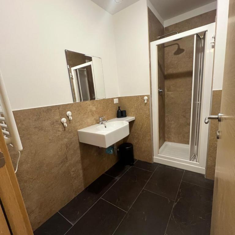 3 Venice rooms Hotel,Piazza Ferretto, M9 Museum, Duomo,Teatro Toniolo, Airport, Wi Fi, Central City, Family, Group Friends - Apartment mit 2 Schlafzimmern - 7