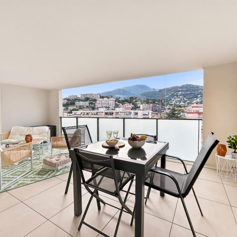 Élégant T2 avec piscine & balcon panoramique - Appartement 2 Chambres - 29