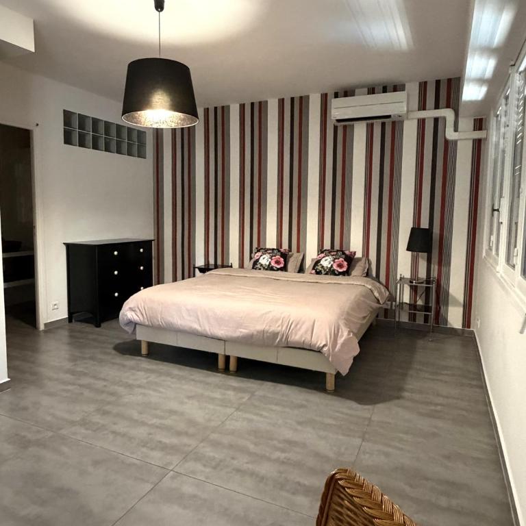 Studio entre Nice et Monaco - One-Bedroom Apartment - 8