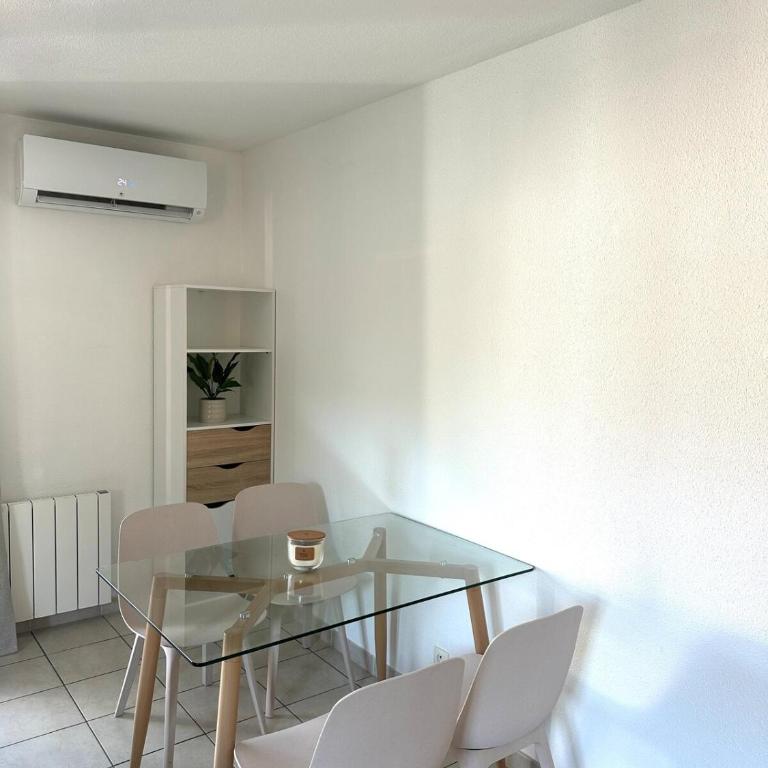 Le Capitaine - T3 centre ville - Parking - Clim - Appartement 2 Chambres - 23