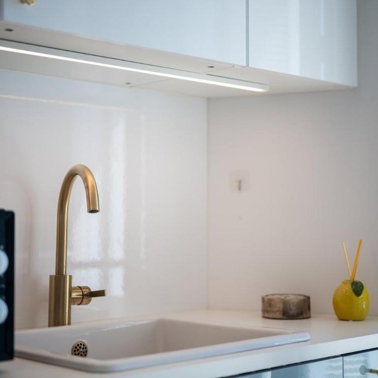 Le LEMON studio centre ville parking gratuit climatisation - Appartement - 21
