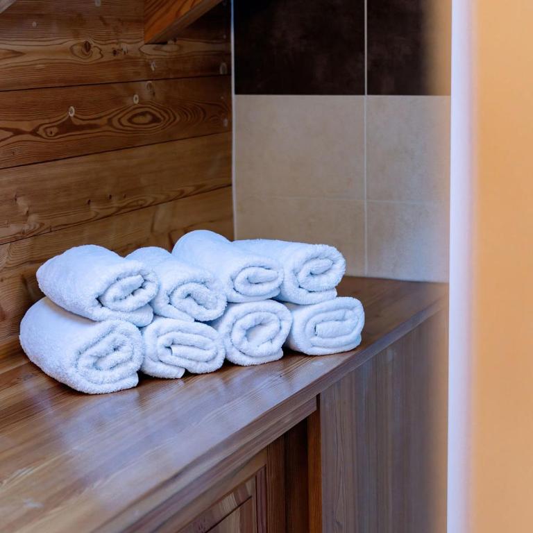 CHALET HIMALAYA CHALETS D'HINOUKA SERRE CHEVALIER Chantemerle - Chalet 2 Chambres - 20
