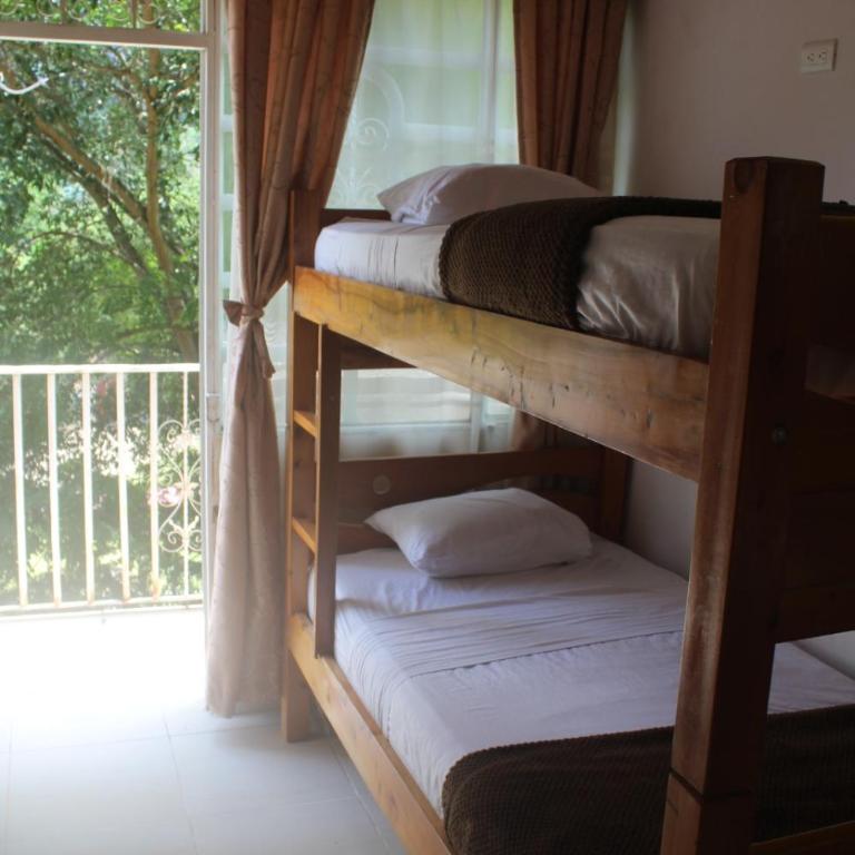 Finca Campestre el Paraíso Resort Hotel en Mesitas - Habitación Familiar - 3