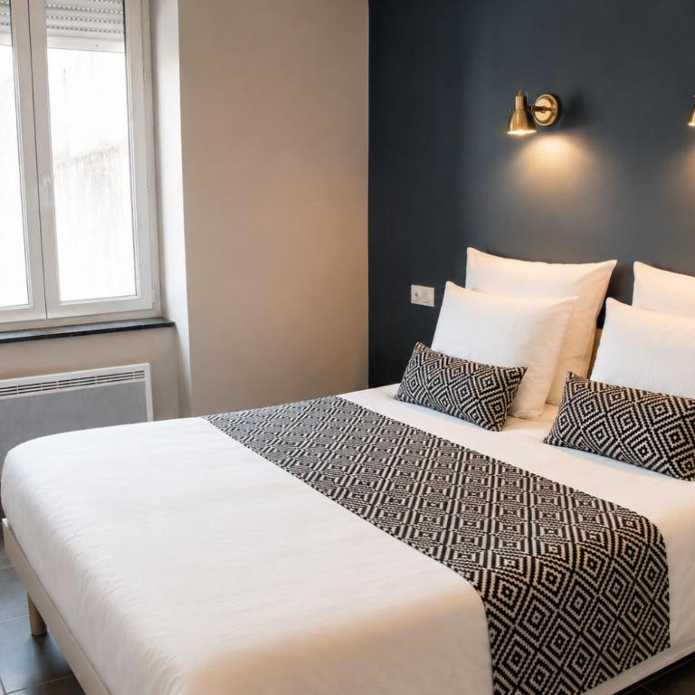 Le Clos de Manon - Apartment - 1