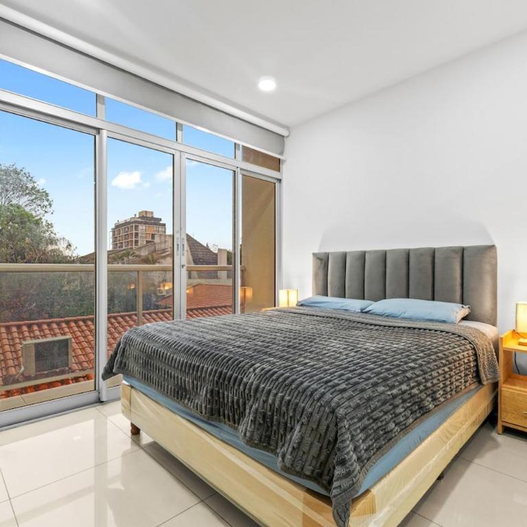 Apartamento Studio con Cochera en Asunción 1 - Apartamento de 1 dormitorio - 2