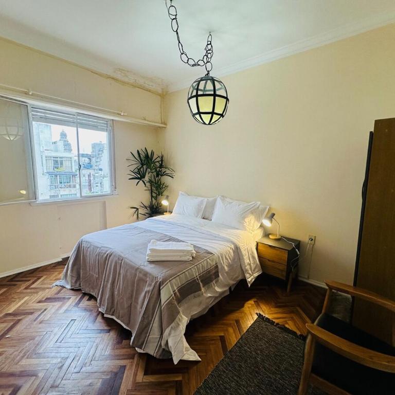 Tesoro del Centro de Montevideo - Apartamento de 2 dormitorios - 8