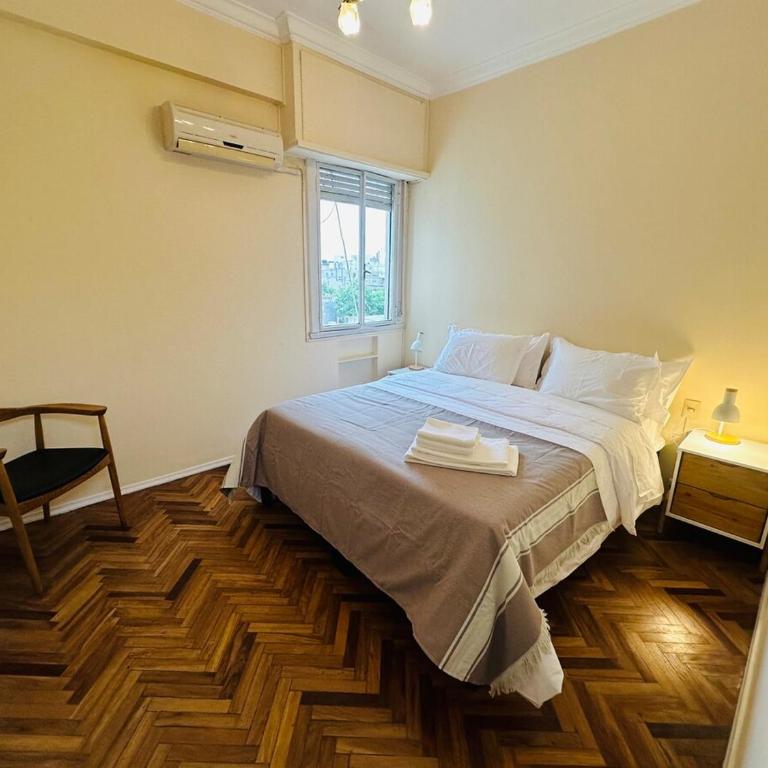 Tesoro del Centro de Montevideo - Apartamento de 2 dormitorios - 15