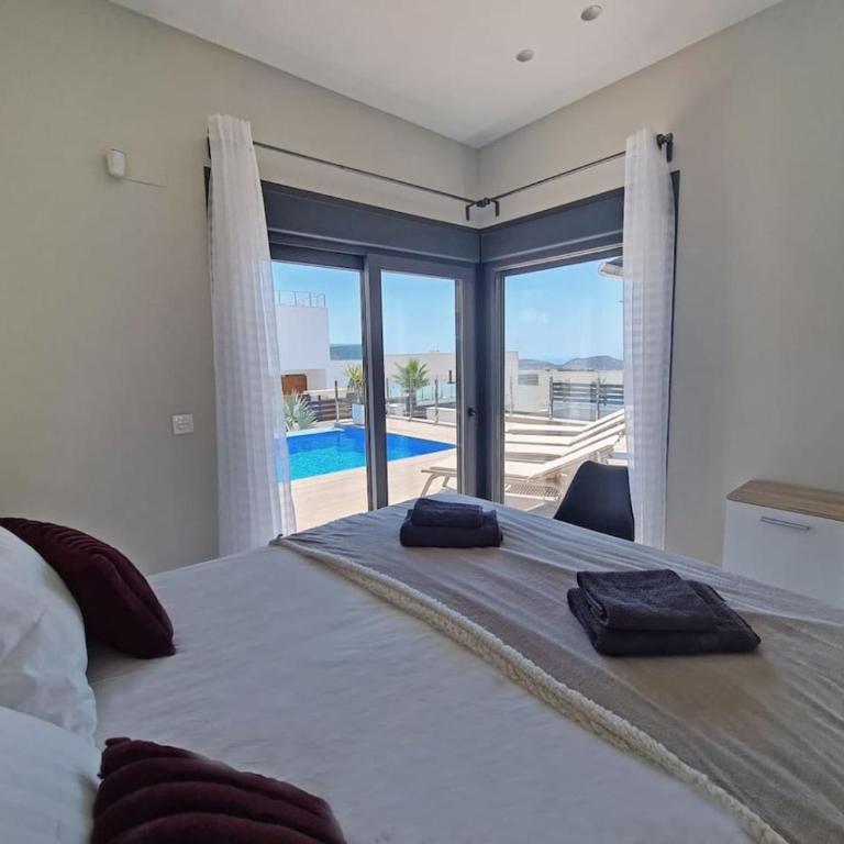 Hillside Luxury Villas by NRAS - Villa con vistas al mar - 4