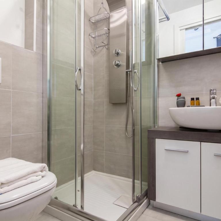 Apt Paccard305 Central Chamonix Studio, near Brevent lift for 2 - Happy Rentals - Studio mit Bergblick - 7