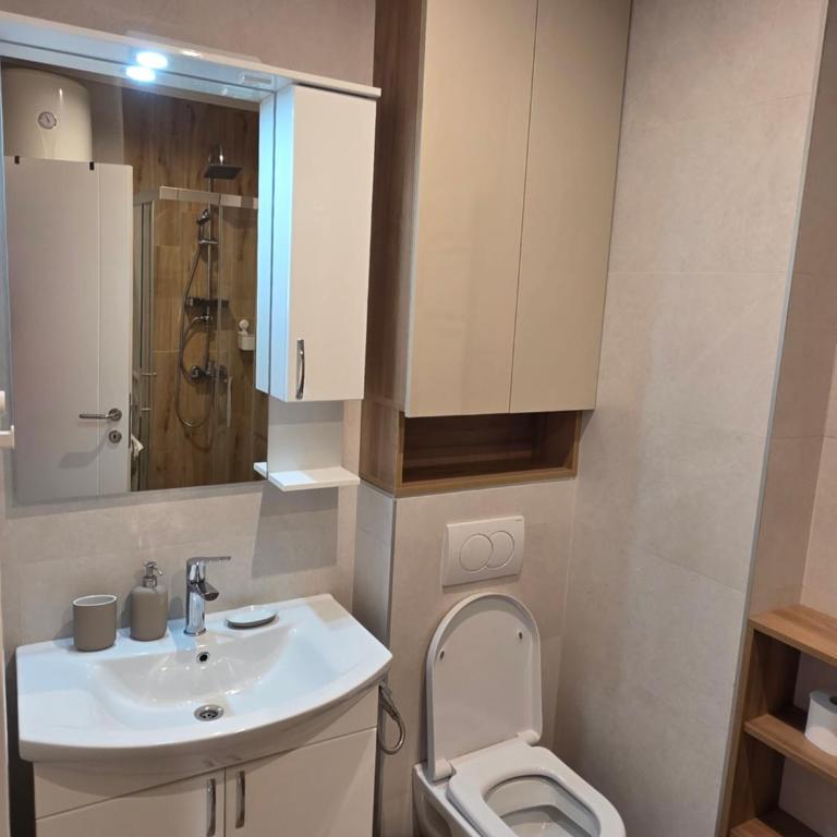 Wakero BSB Lux Apartment near city centre - Two-Bedroom Apartment - 24