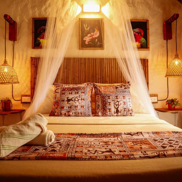 Tribu Hostal - Double Room with Balcony - 3