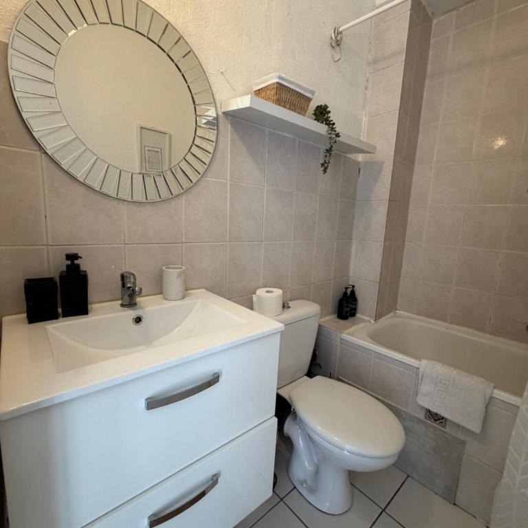 Hyper Centre Place Kléber Appart - One-Bedroom Apartment - 39