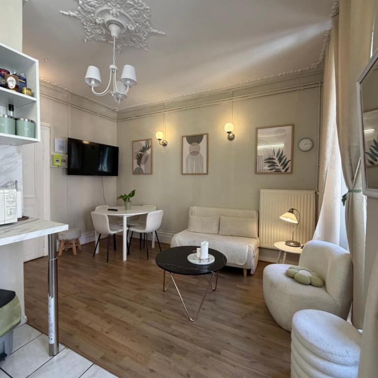 Appart Centre-ville, Cathédrale, Petite France - Apartamento de 2 dormitorios con vistas a la ciudad - 3