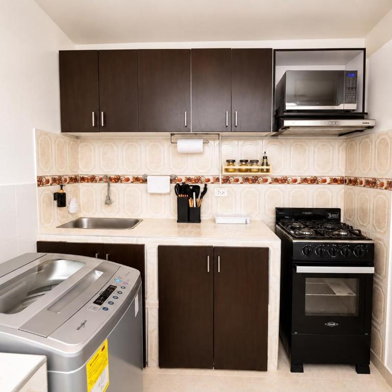Apartamento 3 hab a 30 min de la Embajada EEUU - Three-Bedroom Apartment - 5