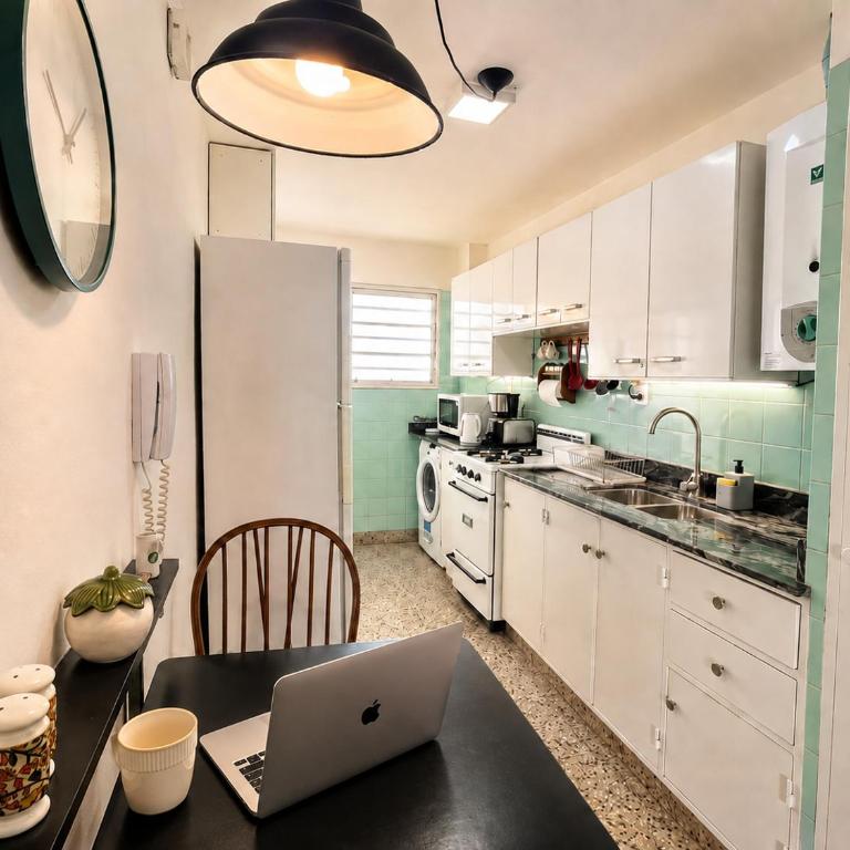 Amplio Piso Vintage, Terraza con Vista a Sierras - Apartamento de 2 dormitorios - 10