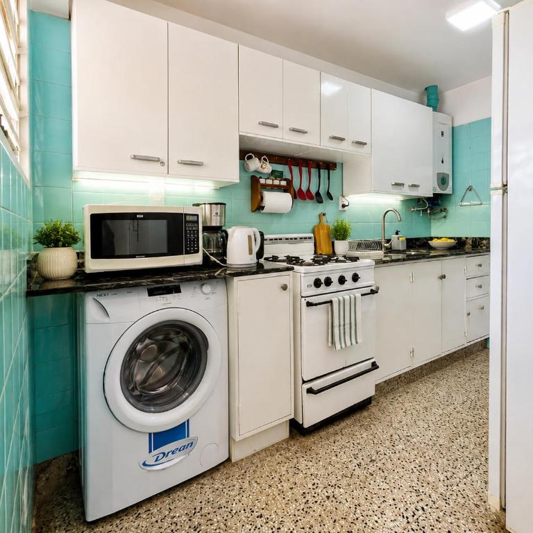 Amplio Piso Vintage, Terraza con Vista a Sierras - Apartamento de 2 dormitorios - 8