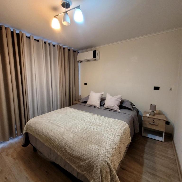 Large Urban Oasis Balcony y Parking y Metro L2 y L4A - Two-Bedroom Apartment - 9