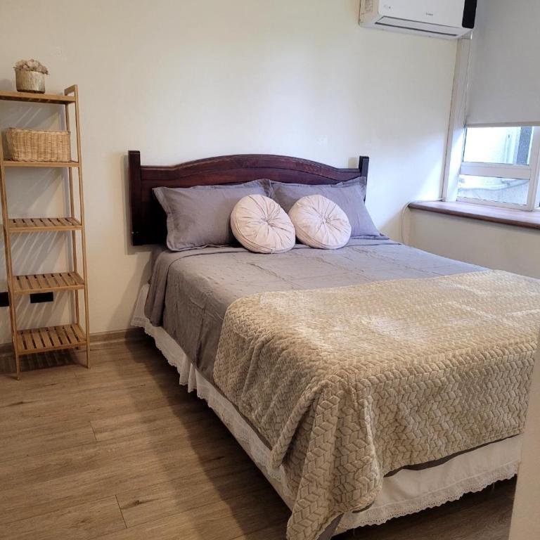 Large Urban Oasis Balcony y Parking y Metro L2 y L4A - Two-Bedroom Apartment - 14
