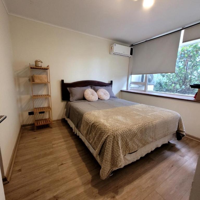 Large Urban Oasis Balcony y Parking y Metro L2 y L4A - Two-Bedroom Apartment - 15