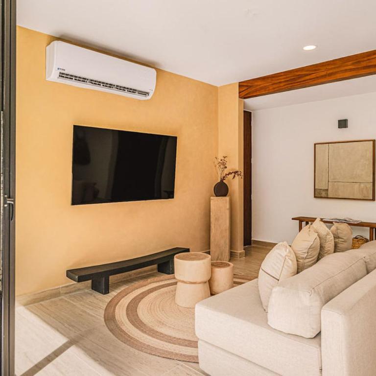Divine 2BR with Beach Access Gym Fast WiFi - Appartement - 7