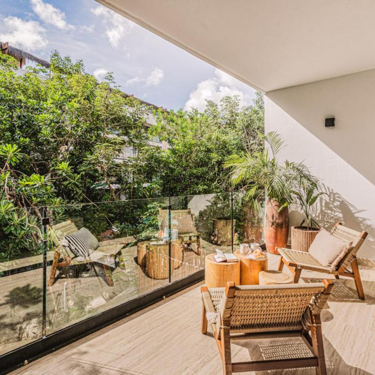 Divine 2BR with Beach Access Gym Fast WiFi - Appartement - 9