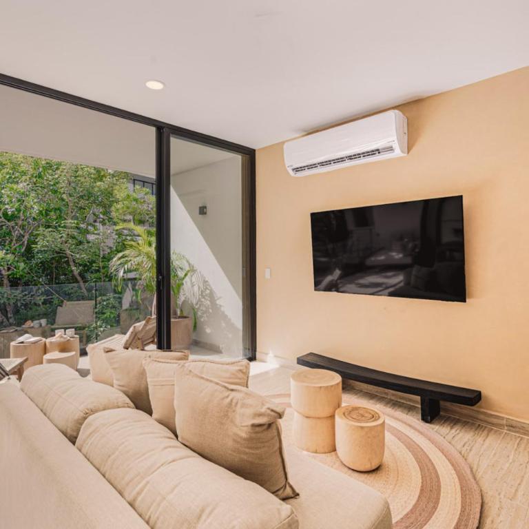 Divine 2BR with Beach Access Gym Fast WiFi - Appartement - 18