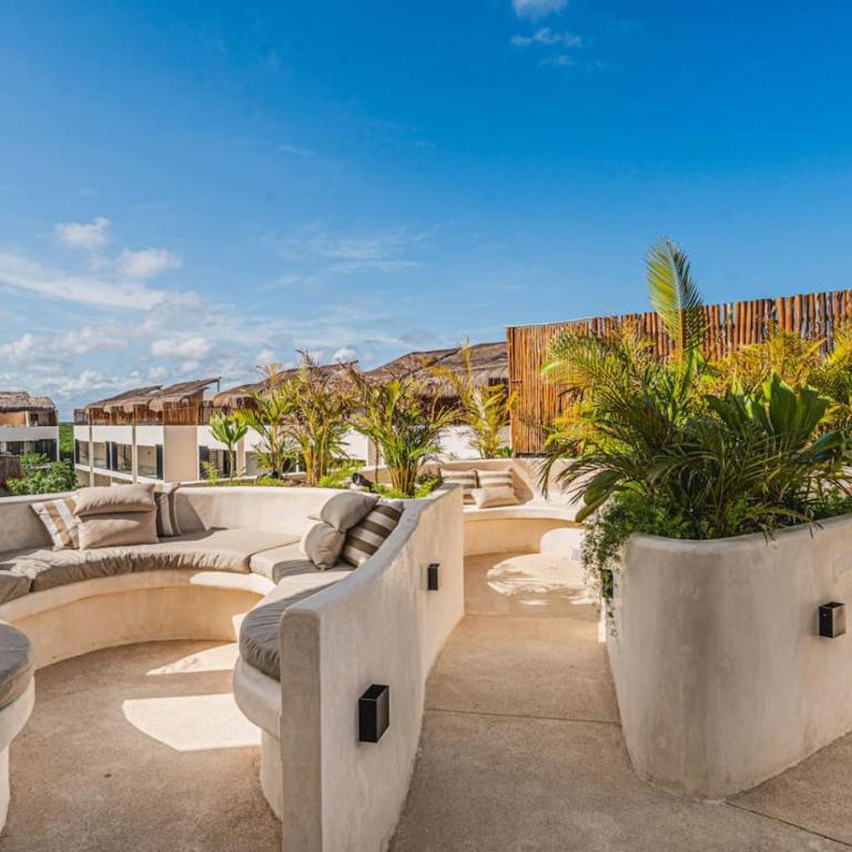 Divine 2BR with Beach Access Gym Fast WiFi - Appartement - 22