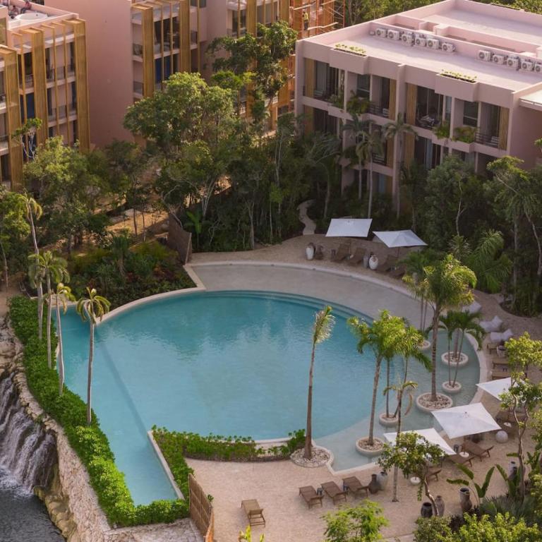 Amazing 1BR Tulum Jungle with Restaurant, Pool and Gym - One-Bedroom Apartment - 4