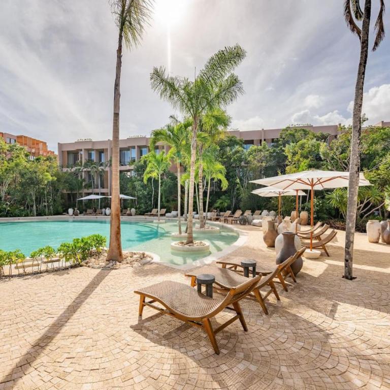 Amazing 1BR Tulum Jungle with Restaurant, Pool and Gym - One-Bedroom Apartment - 15