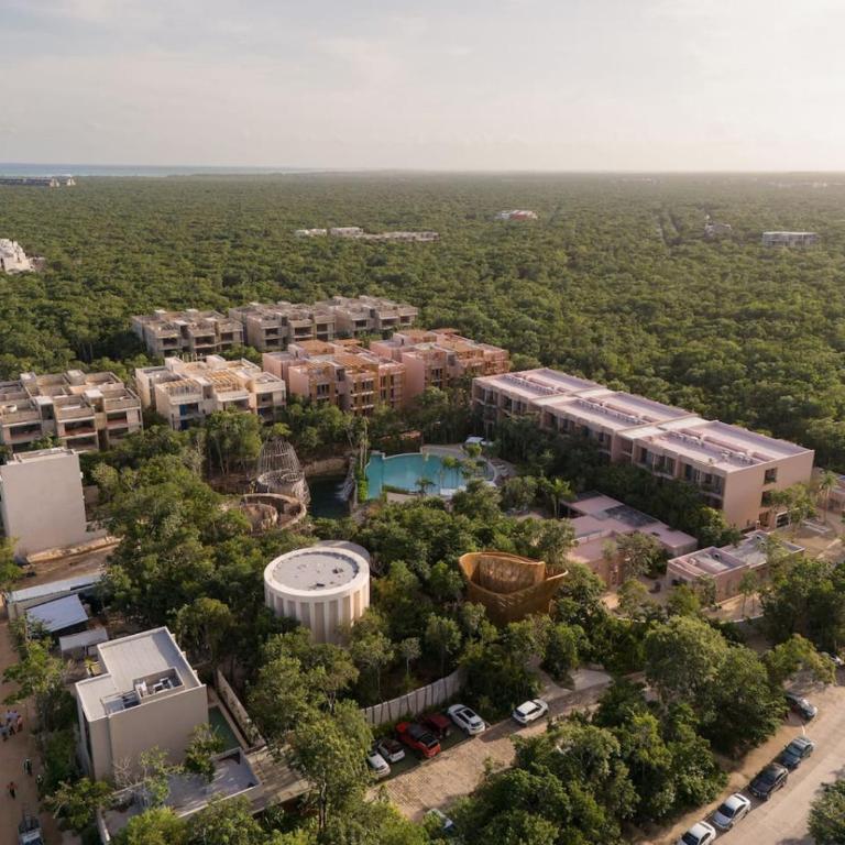Amazing 1BR Tulum Jungle with Restaurant, Pool and Gym - One-Bedroom Apartment - 23