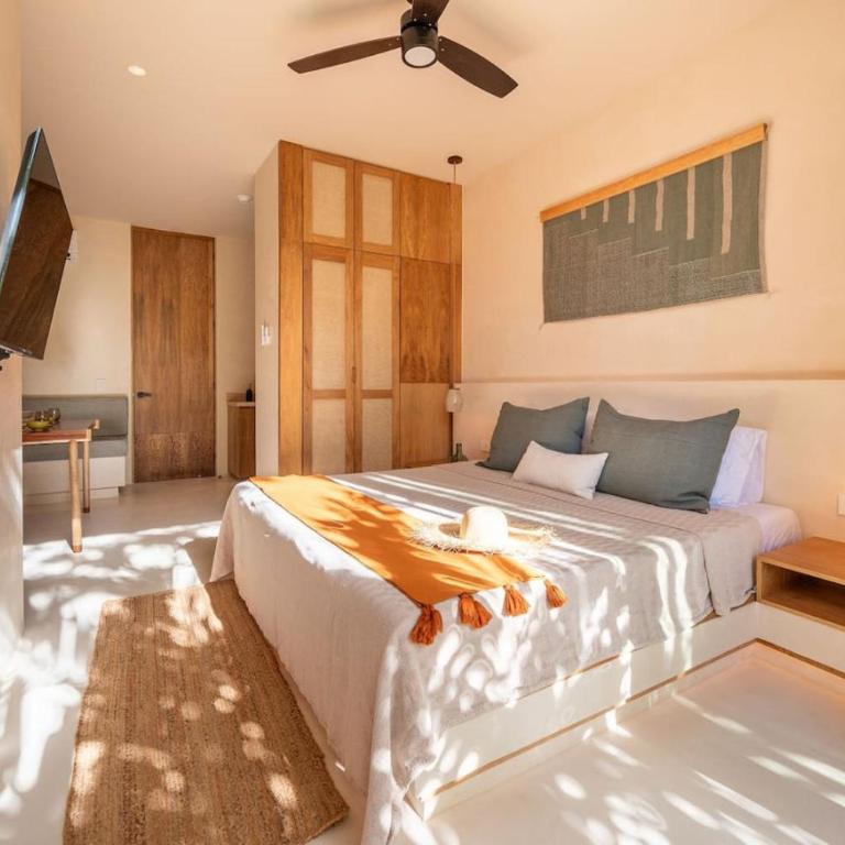 Amazing 1BR Tulum Jungle with Restaurant, Pool and Gym - One-Bedroom Apartment - 28