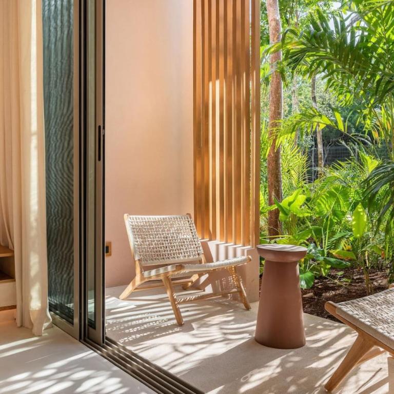 Amazing 1BR Tulum Jungle with Restaurant, Pool and Gym - One-Bedroom Apartment - 31