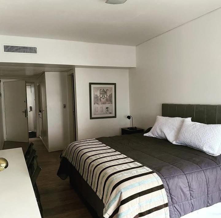 Departamento con vista a Avenida Corrientes - Apartamento de 1 dormitorio - 1
