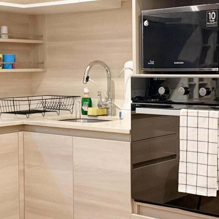 Perfect Location, 12th Fl, Queen Bed, Fast WiFi - One-Bedroom Apartment - 20