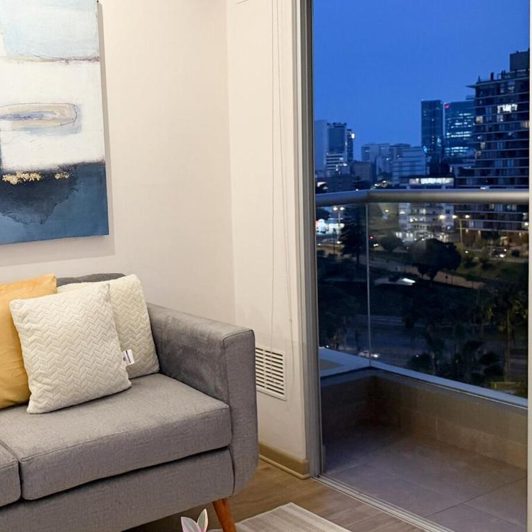Perfect Location, 12th Fl, Queen Bed, Fast WiFi - One-Bedroom Apartment - 33