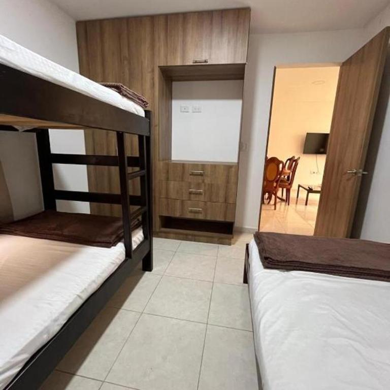 Apartamento con Parqueadero Gran Plaza exito - Apartamento de 2 dormitorios - 4