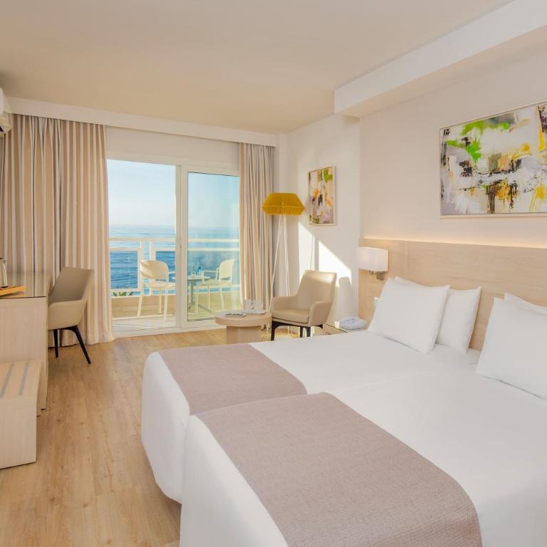 Hotel Las Arenas, Affiliated by Meliá - Habitación Prémium con vistas frontales al mar - 4