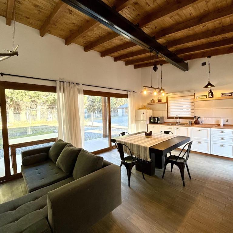 Casa Bariloche Yacht Club con acceso al lago - Casa de 2 dormitorios - 1