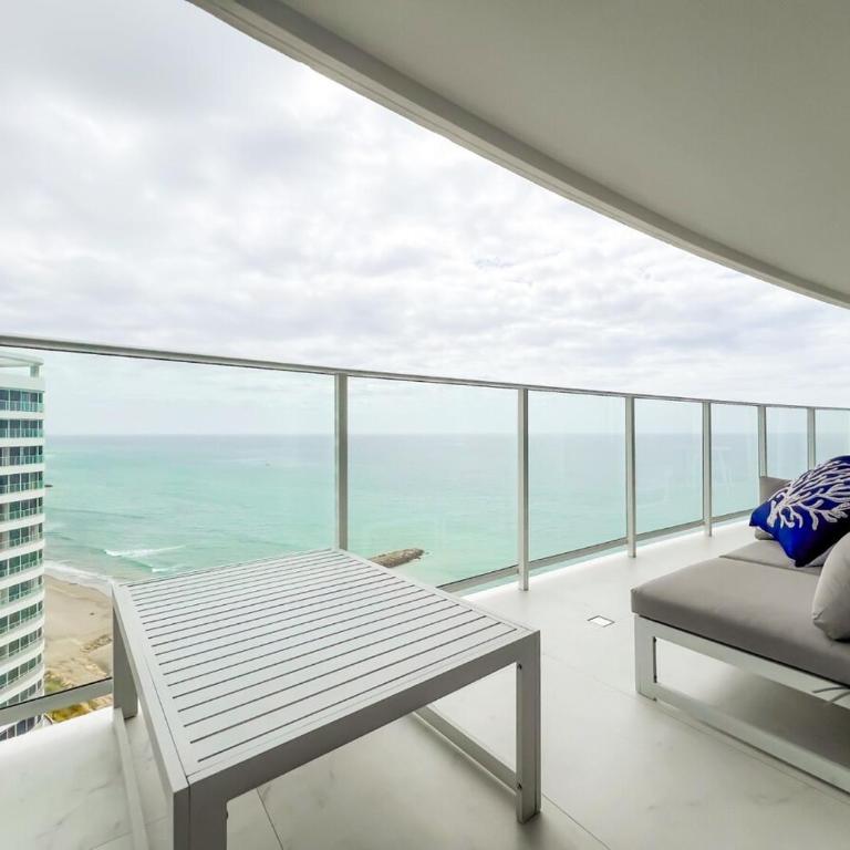 12th Floor Oceanfront Condo -Grand Bay Manta - Apartamento de 2 dormitorios - 56