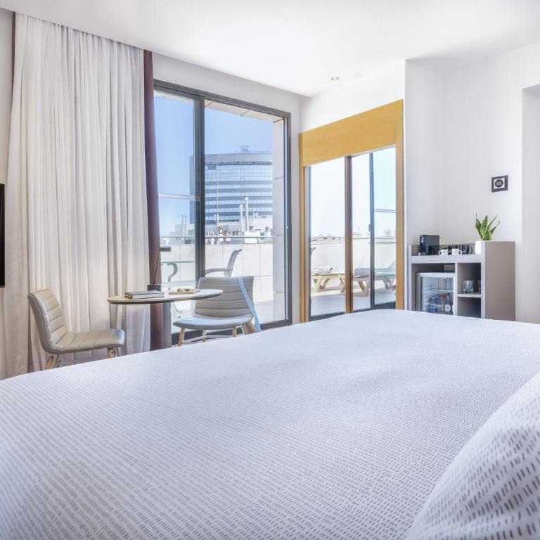 INNSiDE by Meliá Valencia Oceanic - The Studio con Terrazza - 4